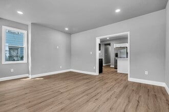 19 E Main St in Quinton, NJ - Building Photo - Building Photo