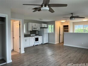 45-143 William Henry Rd in Kaneohe, HI - Foto de edificio - Building Photo