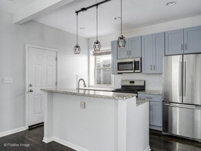 5134 N Oakley Ave in Chicago, IL - Building Photo - Building Photo