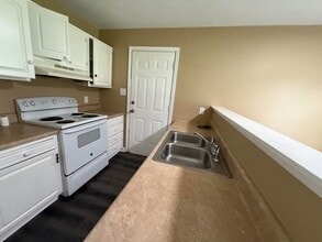 62 Cinnamon Dr in Jackson, TN - Building Photo - Building Photo