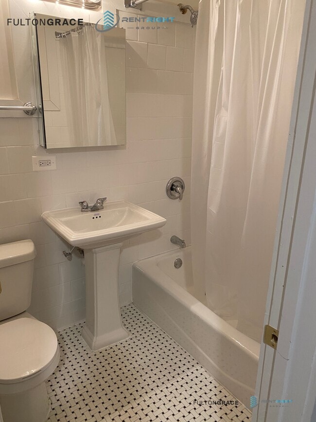 property at 845 W Agatite Ave