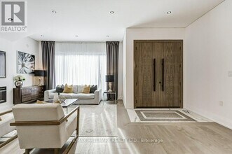 148 May Ave in Richmond Hill, ON - Building Photo - Building Photo