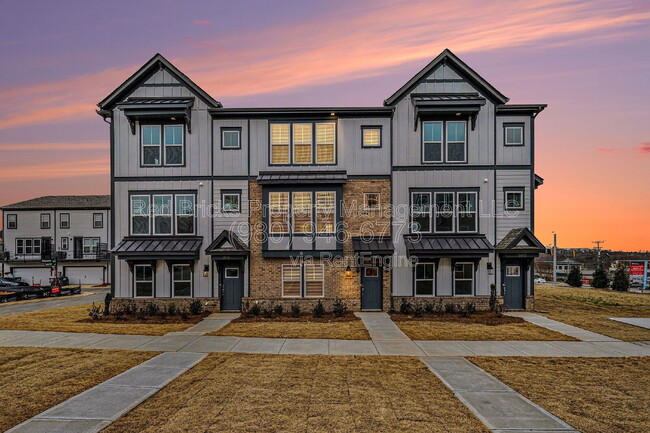 2007 Hawksworth in Charlotte, NC - Building Photo - Building Photo