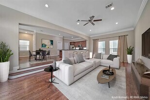 1033 W 23rd St in Houston, TX - Building Photo