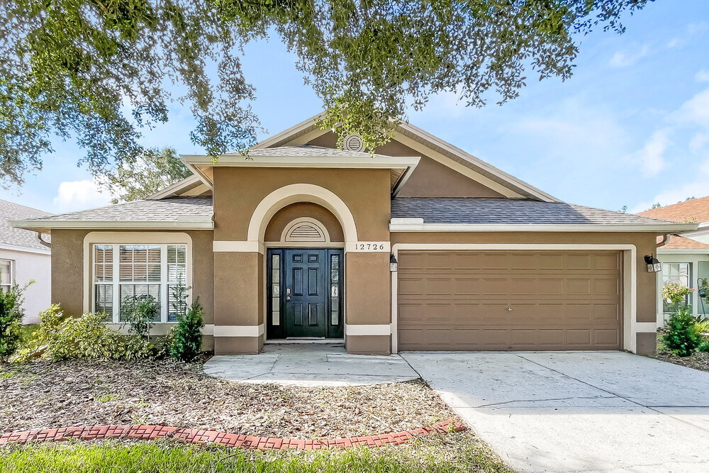 12726 Early Run Ln in Riverview, FL - Building Photo