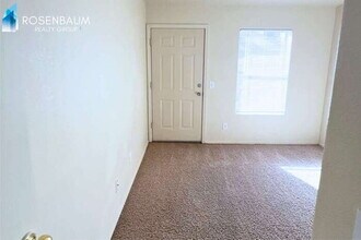 8281 W Sandy Ln in Arizona City, AZ - Building Photo - Building Photo