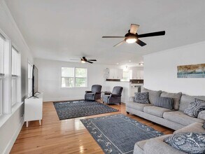 1513 State Rd S-20-457 in Ridgeway, SC - Foto de edificio - Building Photo