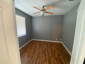 1233 Tori Ln in Yuba City, CA - Building Photo - Building Photo