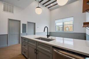 2212 1st Ave N in Birmingham, AL - Building Photo