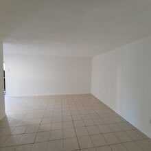 6405 Durham Ave, Unit 1G in North Bergen, NJ - Building Photo - Building Photo