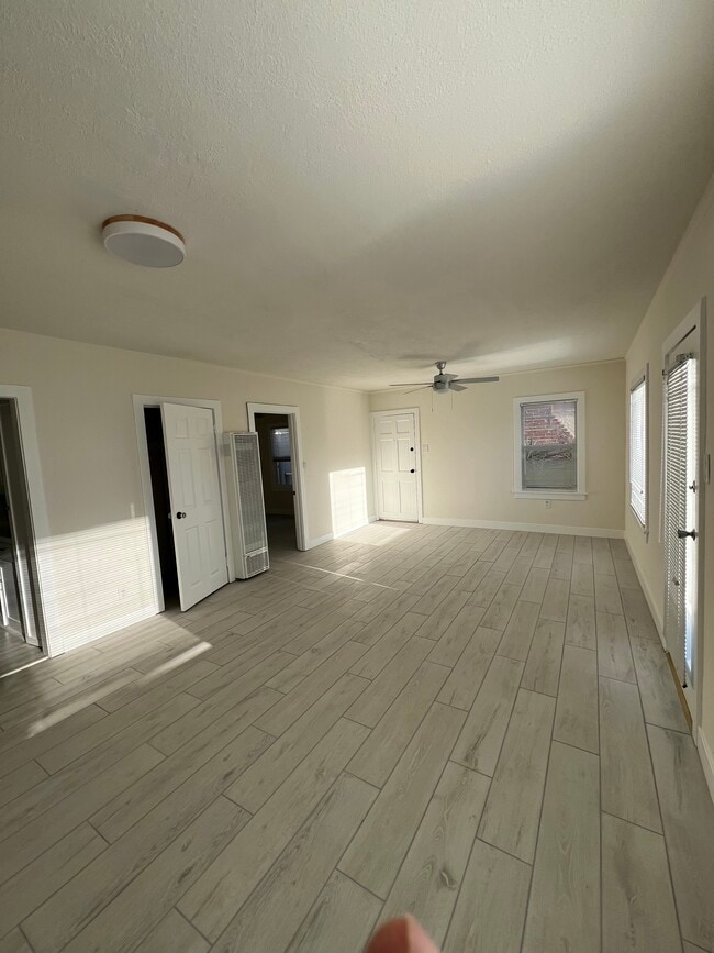 3004 Highland Ave in Manhattan Beach, CA - Building Photo - Building Photo