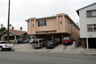 132 N Normandie Ave in Los Angeles, CA - Building Photo - Primary Photo