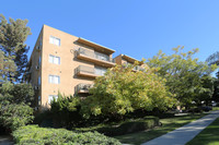 Sundial Cardiff Apartments in Los Angeles, CA - Foto de edificio - Building Photo