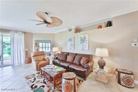 5105 Cedar Springs Dr in Naples, FL - Foto de edificio - Building Photo