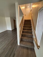214 Varner Ave SE in Orting, WA - Building Photo - Building Photo