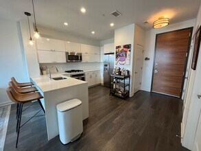 1350 Maryland Ave NE, Unit 313 in Washington, DC - Building Photo - Building Photo