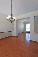 824 Claycross Ct in Galloway, OH - Building Photo - Building Photo