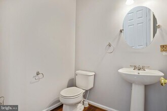 4957 Breeze Way in Montclair, VA - Building Photo - Building Photo