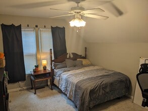 490 Barnett Shoals Rd, Unit 726 in Athens, GA - Building Photo - Building Photo