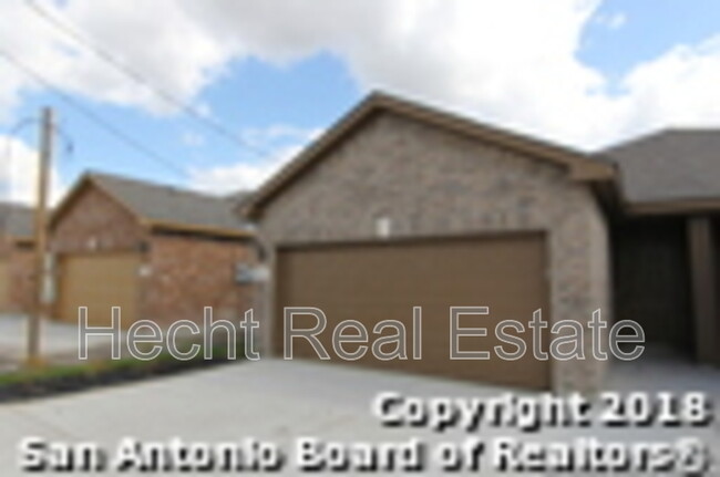 262 Rosalie Dr in New Braunfels, TX - Building Photo - Building Photo