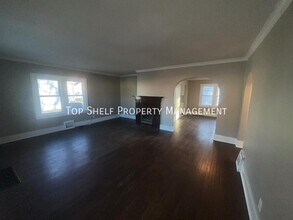 3307 2nd Ave in Des Moines, IA - Building Photo - Building Photo