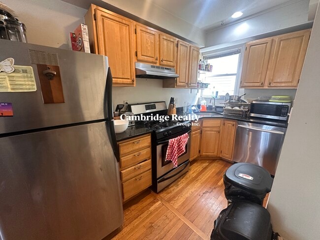 313 Elm St, Unit 2T