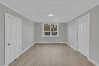 1024 Walnut St in Taylor, PA - Foto de edificio - Building Photo