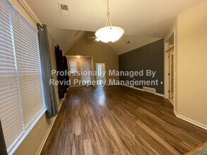 1181 Misty Isle Dr in Memphis, TN - Building Photo - Building Photo