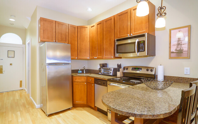 48 Hereford St, Unit A in Boston, MA - Building Photo - Building Photo