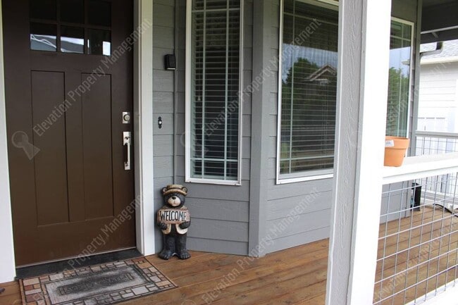 3107 NE Nathan Dr in Bend, OR - Building Photo - Building Photo