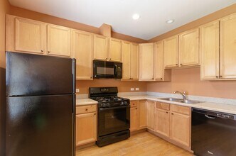 4530 S WOODLAWN Ave-Unit -605 in Chicago, IL - Building Photo - Building Photo