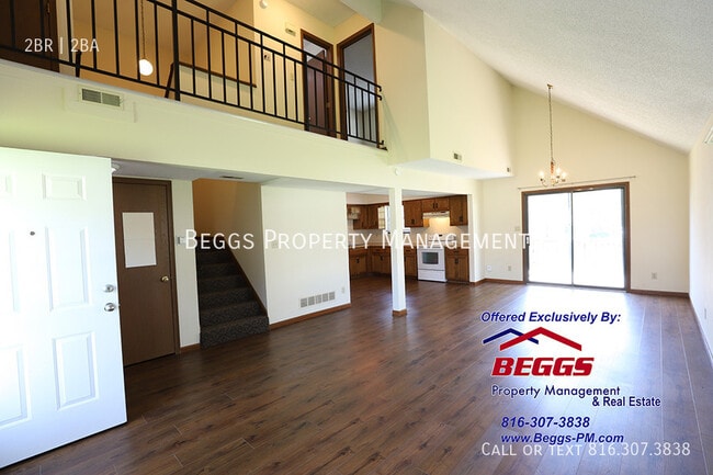 300 Dains St in Liberty, MO - Building Photo - Building Photo