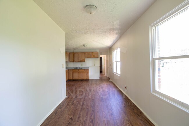 8432 E 37th Pl in Indianapolis, IN - Building Photo - Building Photo