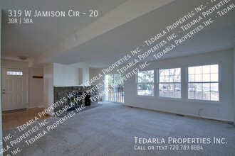 319 W Jamison Cir in Littleton, CO - Building Photo - Building Photo