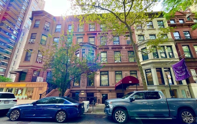property at 24 E 80th St