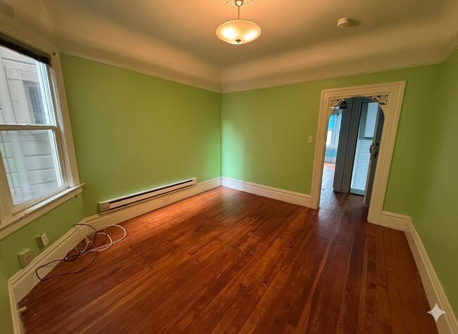 property at 279 1/2 Clinton Park