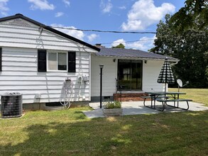 1078 Heirloom Rd in Bedford, VA - Building Photo - Building Photo