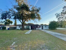 674 Avenue L SE in Winter Haven, FL - Building Photo