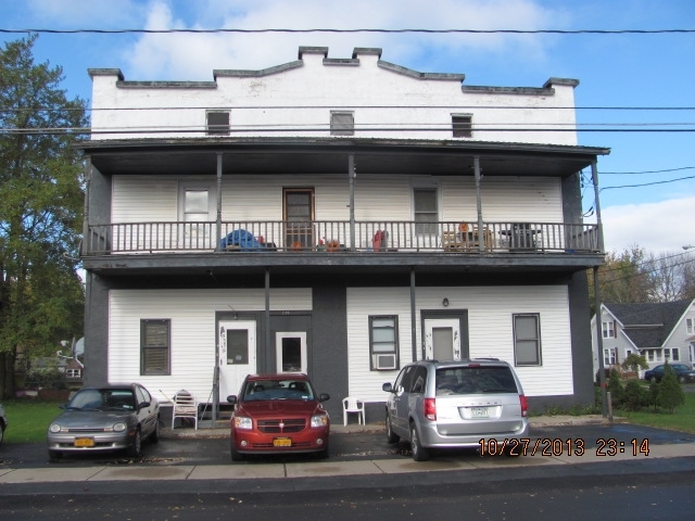 220-222 Center St in Massena, NY - Building Photo