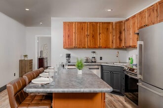 217 S Badger Ave in Appleton, WI - Building Photo - Building Photo