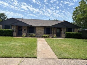 1814 Yarborough Dr in Sherman, TX - Building Photo - Building Photo
