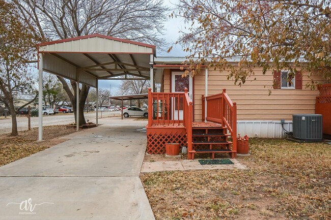 302 Western Hills Dr, Unit 302 Western Hills in Abilene, TX - Building Photo - Building Photo