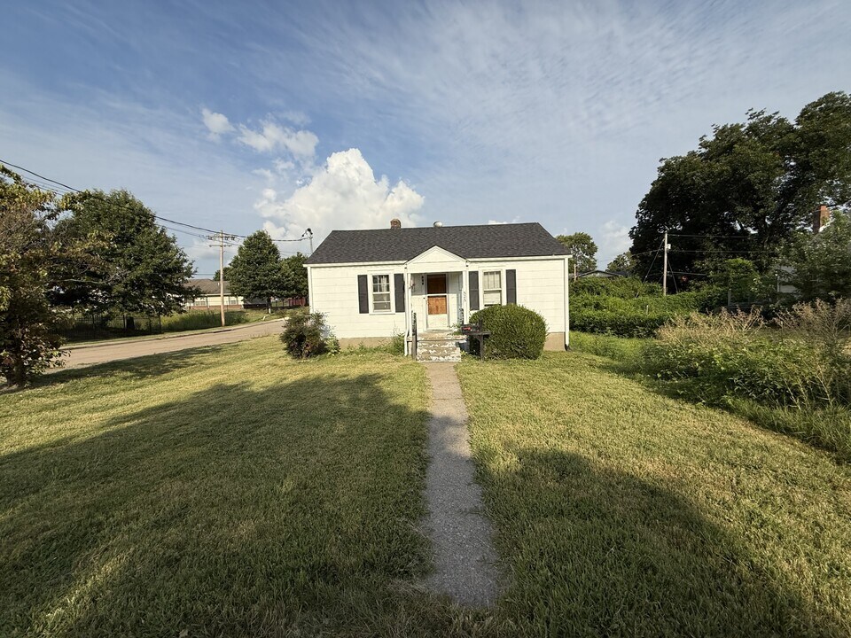 525 Louisiana Ave in Cape Girardeau, MO - Building Photo