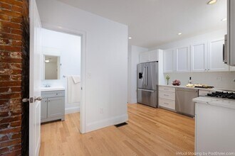 281 Gold St in Boston, MA - Building Photo - Building Photo