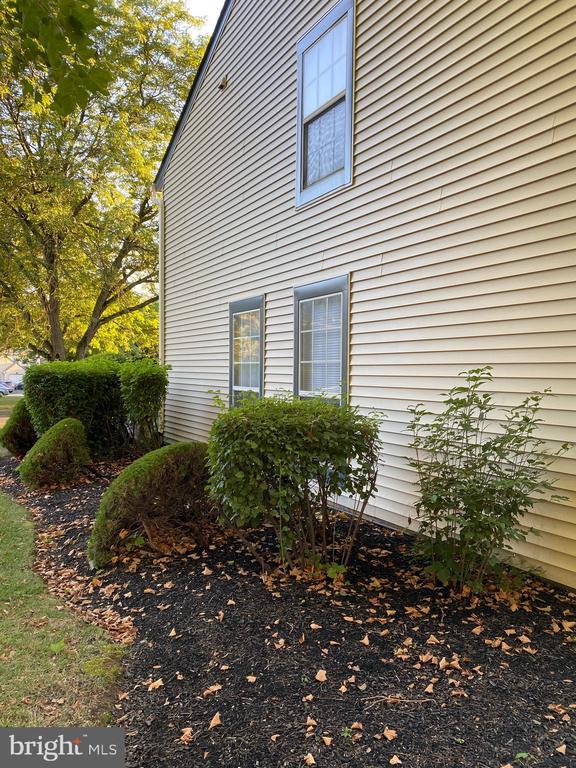 1739 McNelis Dr in Southampton, PA - Building Photo - Building Photo
