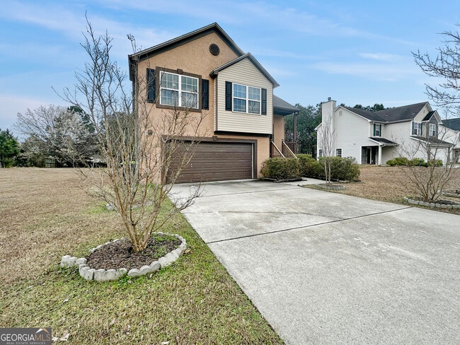 105 Aprils Way in Union City, GA - Building Photo - Building Photo