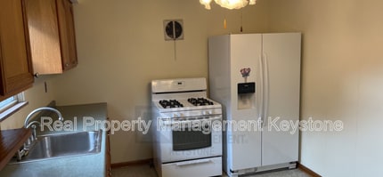 910 9th St in Clairton, PA - Building Photo - Building Photo