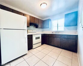 202 SE 24th Ave in Cape Coral, FL - Building Photo - Building Photo