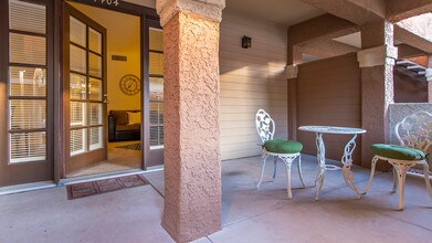 Skyline Gateway in Tucson, AZ - Foto de edificio - Building Photo