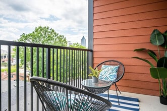 525 Parkway Dr NE in Atlanta, GA - Building Photo - Building Photo